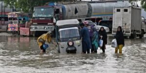 Karachi weather update: rain starts to pour again in flood struck city