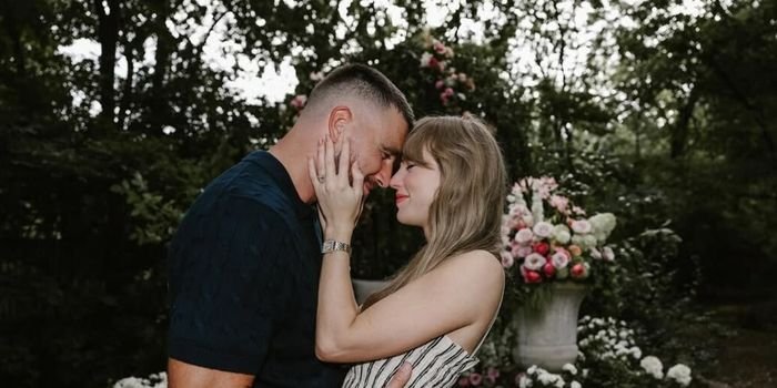 Taylor Swift and Travis Kelce engagement