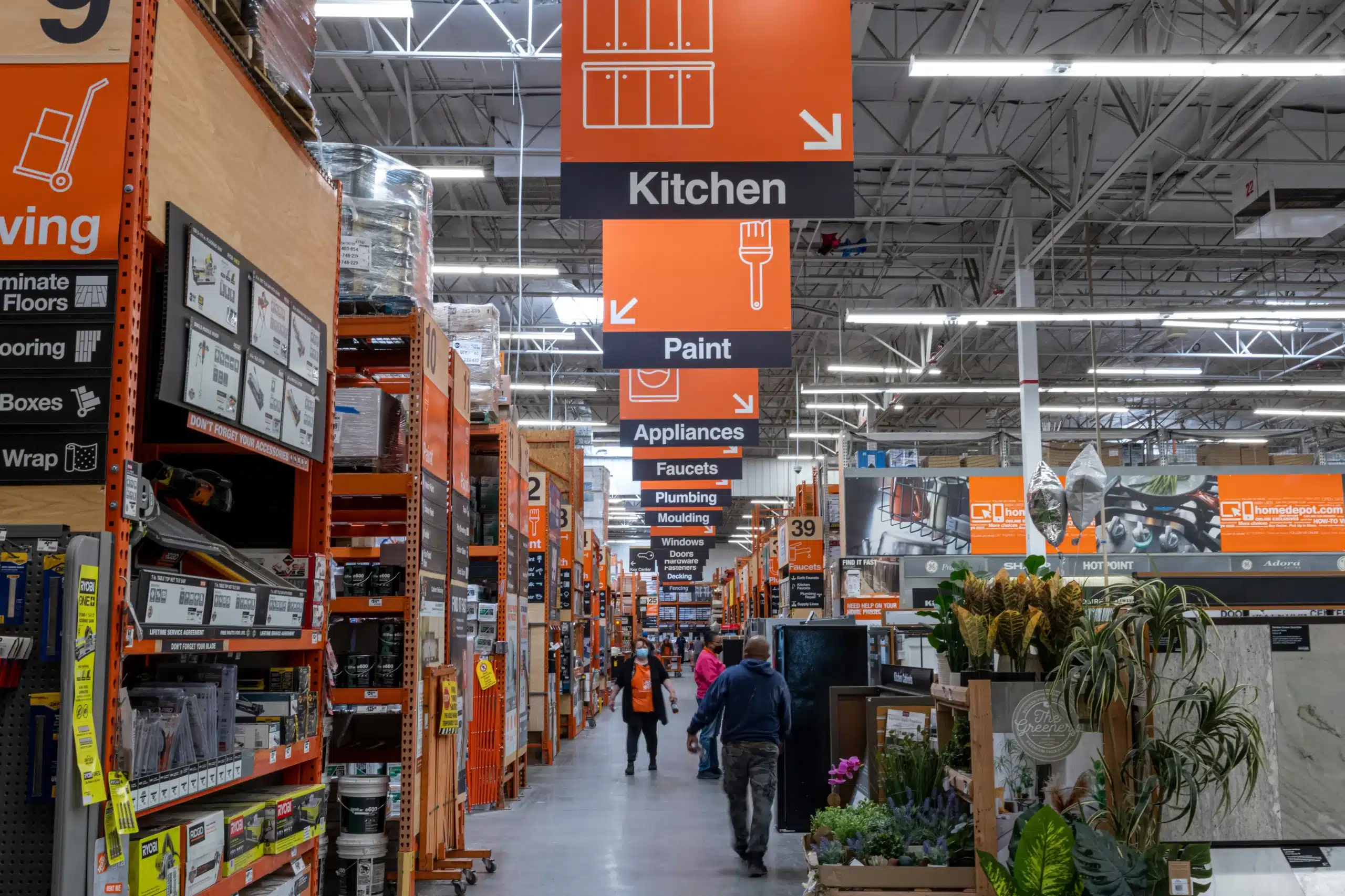 Home Depot Rival Closing
