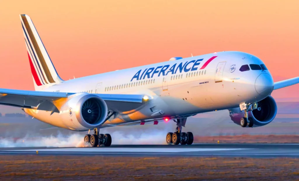 air france a350 chicago flight return