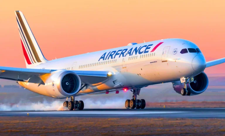 air france a350 chicago flight return