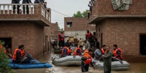 Flood rescue operations continue in Jalalpur Pirwala, Multan
