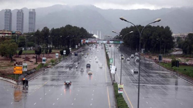 Heavy rain and hailstorm lash Rawalpindi, Islamabad