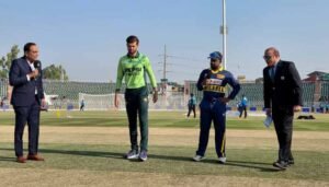 Pakistan win toss, decide to bowl first