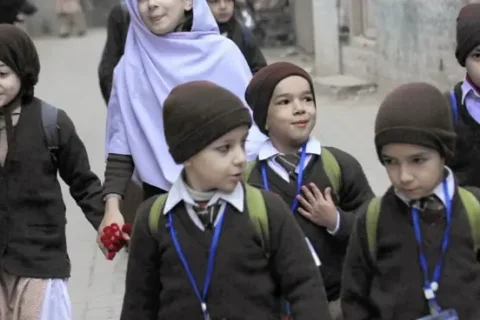 children going to school in morning