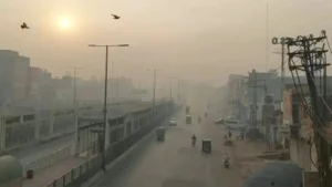 Severe smog continues to grip Lahore, several Punjab cities