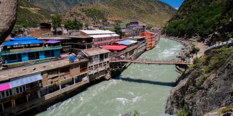 Swat split into two separate districts