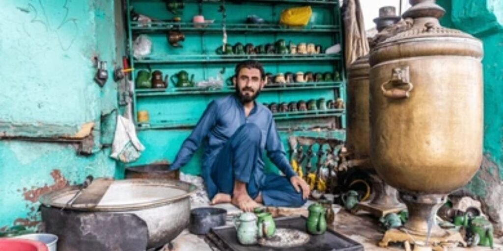 traders reject PTI call