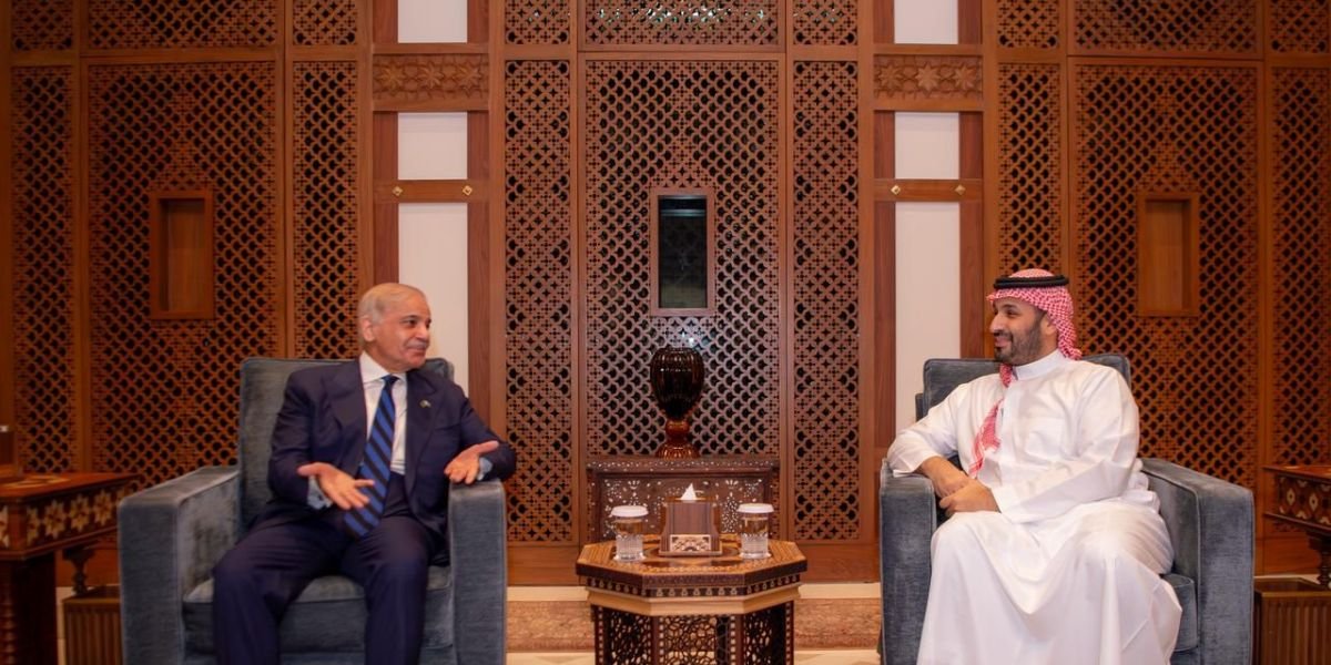 PM Shehbaz Sharif visits Saudi Arabia