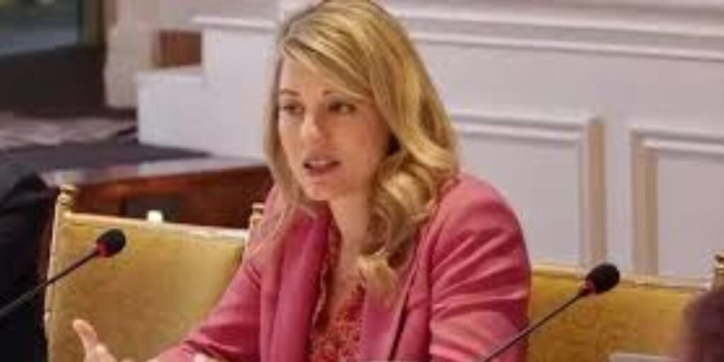 Canada FM talks with Pkisani FM