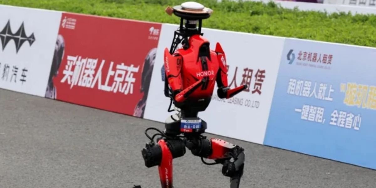 Chinese humanoid robot Marathon race