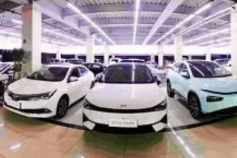 Govt auto policy to lift custom duties on imported cars