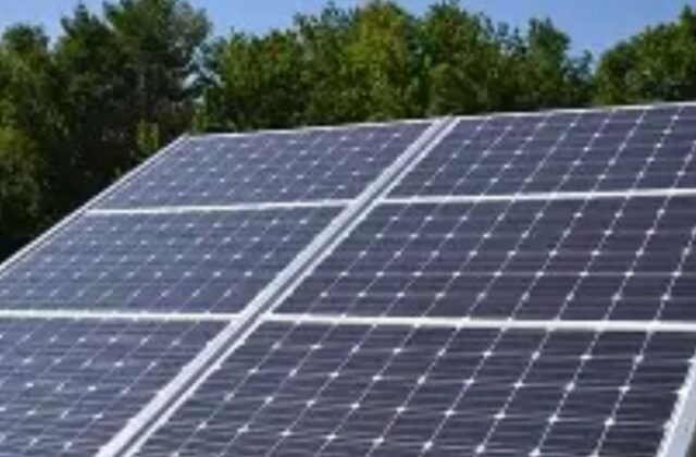 solar panels in Pakistan