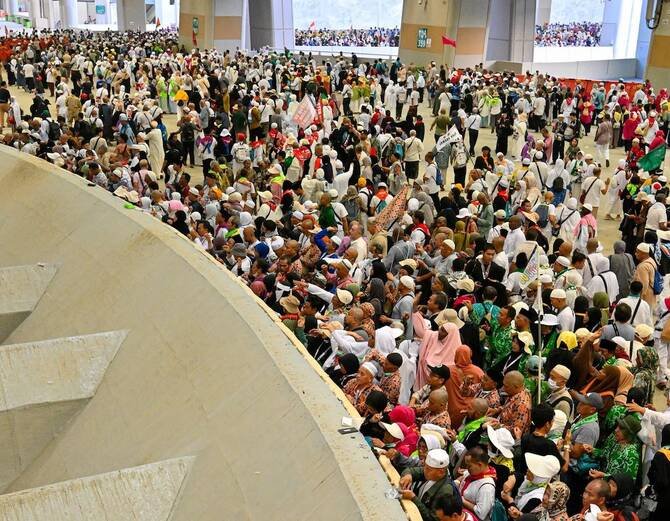 Final day of Hajj in Mina