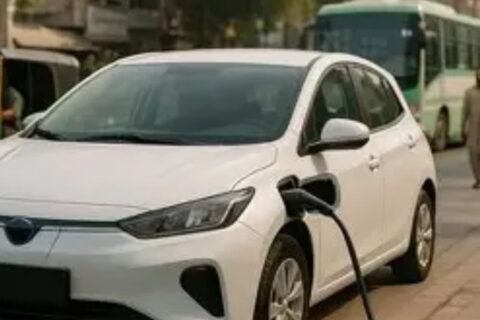 Electric hybrid cars Pakistan