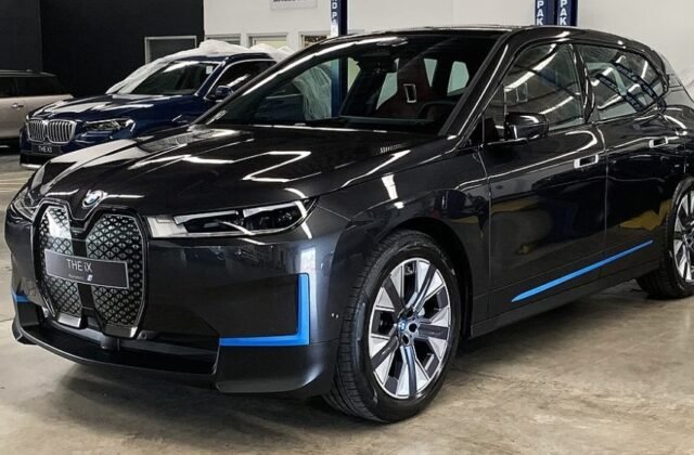 BMW Pakistan EV