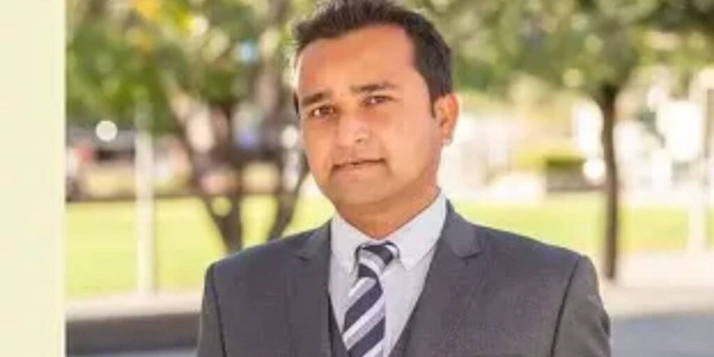 Senior journalist Fakhar Durrani