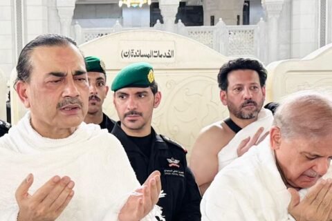 PM Shehbaz, FM Asim Munir perform Umrah