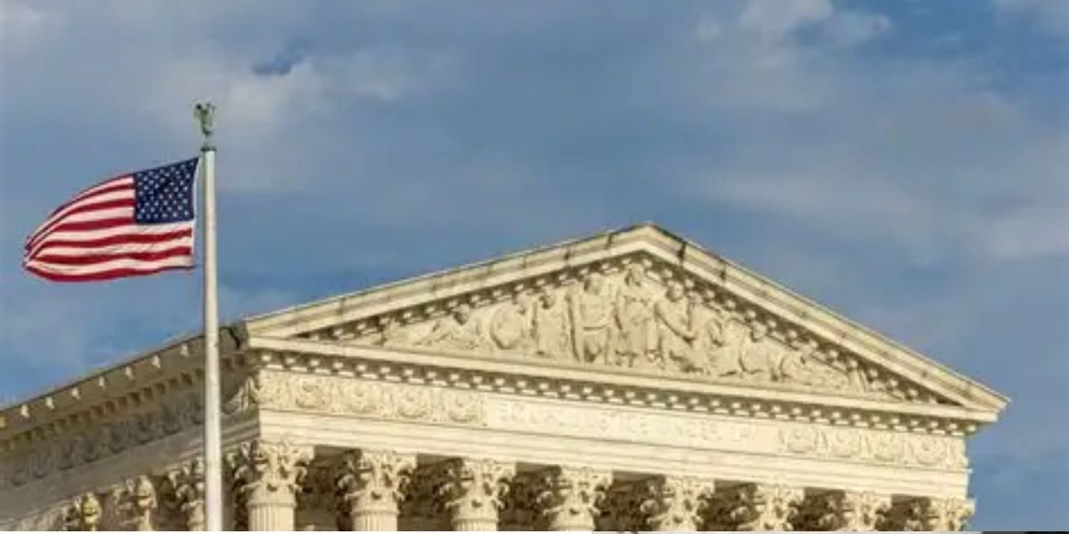 US court strikes down immigrant visa suspension