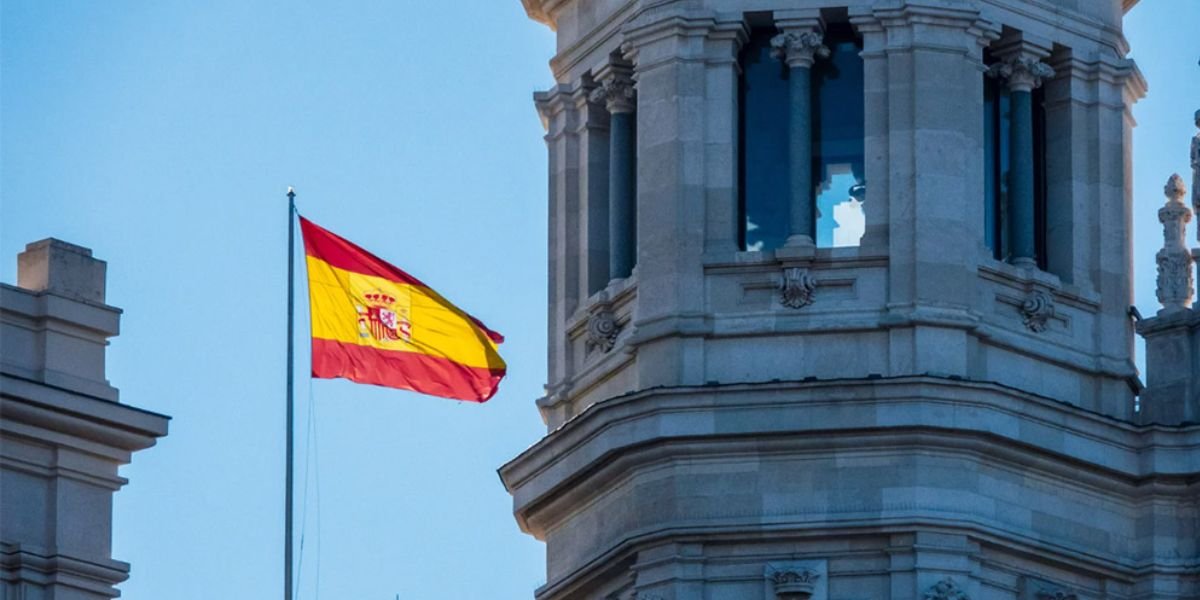 Spain approves major changes to immigration,