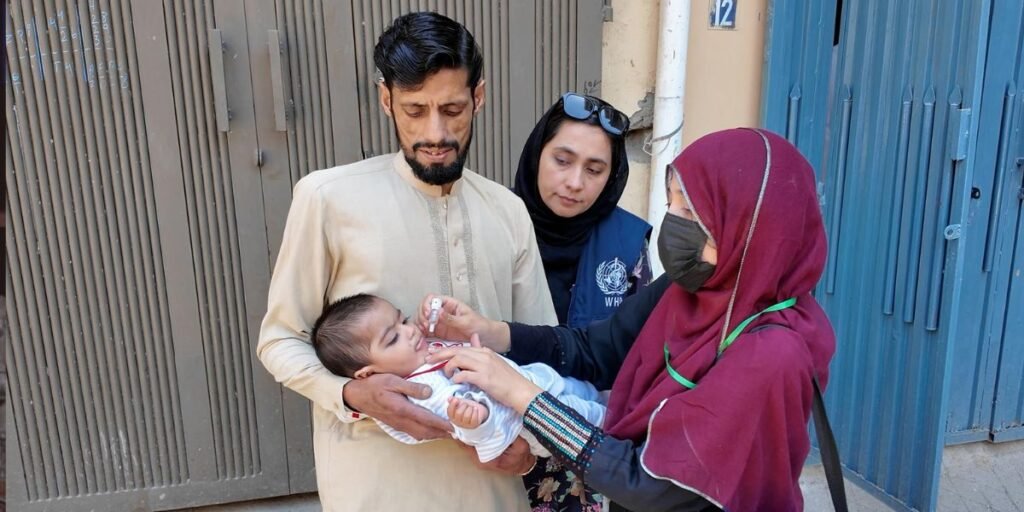 Govt announces 28% pay increase for polio workers
