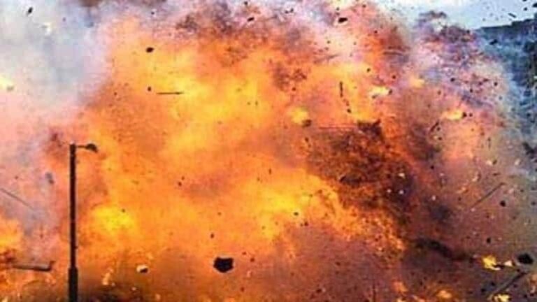Kohat: 15 martyred, 35 injured in explosion near police Lines