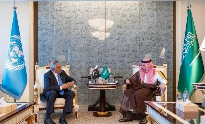 Pakistan, Saudi Arabia abolish visa requirements for official visit