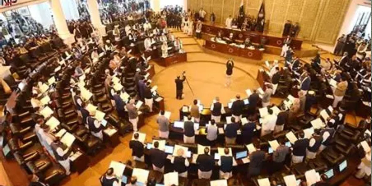 KP lawmakers accused of seeking sweeping powers over bureaucracy