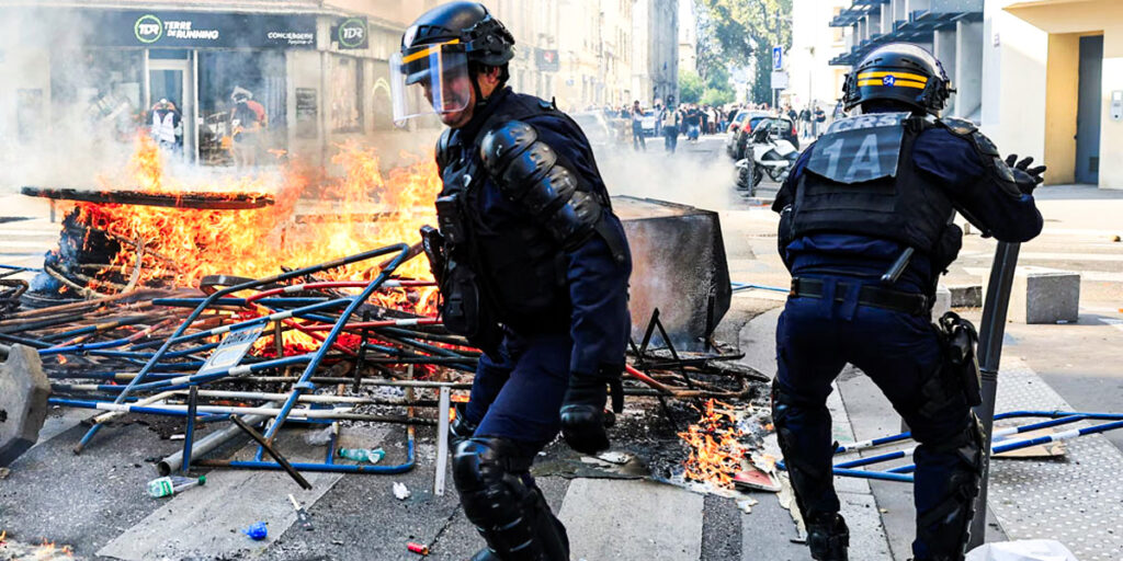 6,000 Arrested as Student Protest Sweeps Across the Country