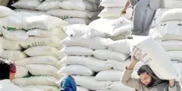 Flour Price Cut by Rs6 per Kg After Emergency Meeting