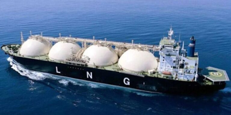 Pakistan plans purchase of LNG for winter demand