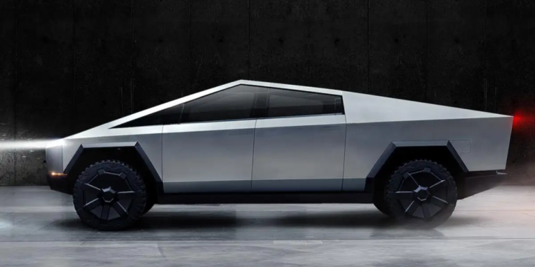 Tesla’s Flying Roadster to Enter Production in 2028