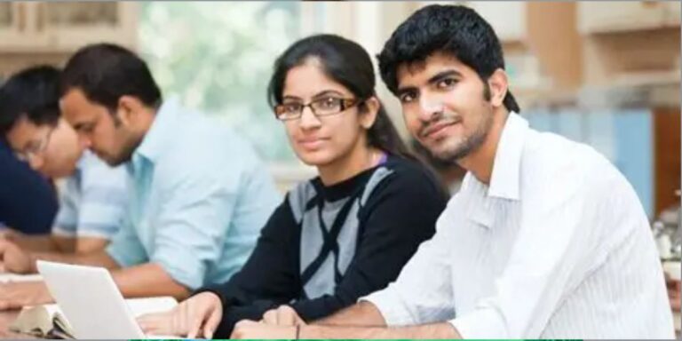 Govt to launch internship programme for degree holders